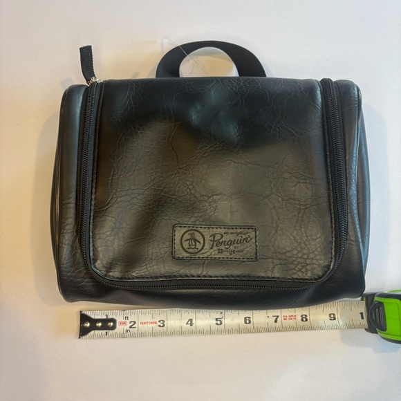 PENGUIN Hanging Toiletry Travel Bag Black Leather w/ Travel Bottle Full Zip NWOT - Picture 4 of 12